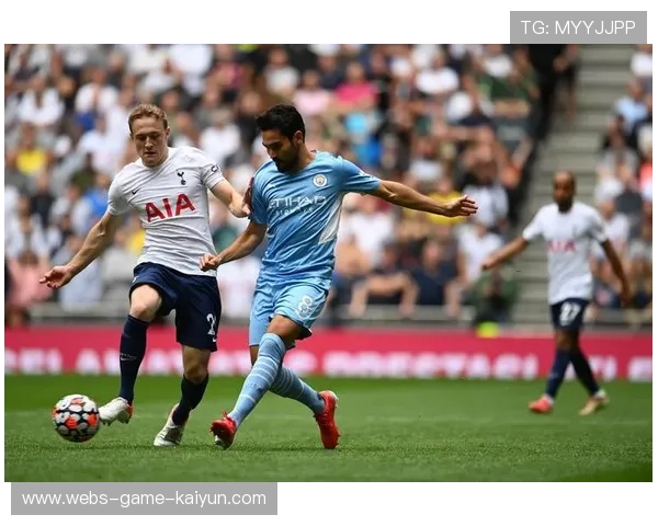 托特纳姆热刺外线配合精细连续直抵禁区 托特纳姆热刺外线配合精细连续直抵禁区